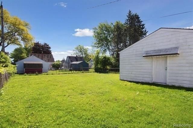 6918 Gilman St - Photo 4 of 23