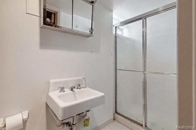 6918 Gilman St - Photo 7 of 23