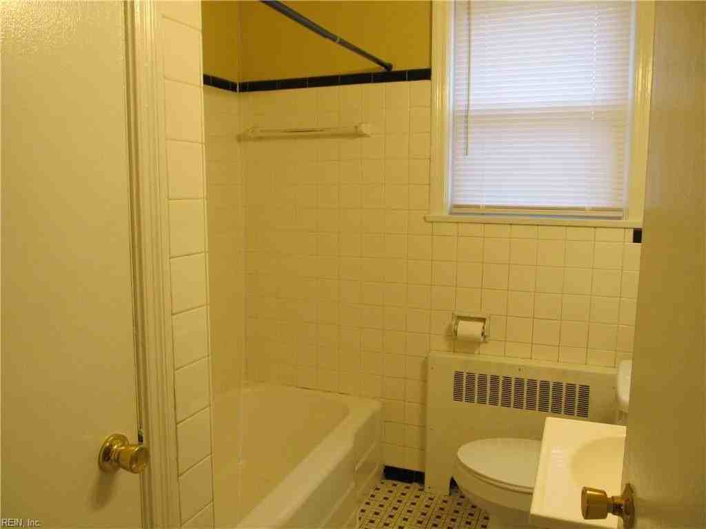 5003 Winchester Dr - Photo 6 of 16