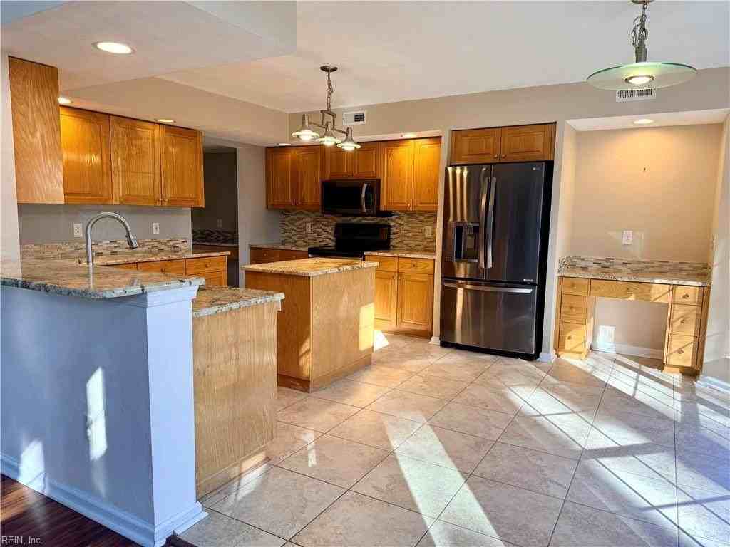 3205 Barbour Dr - Photo 7 of 25