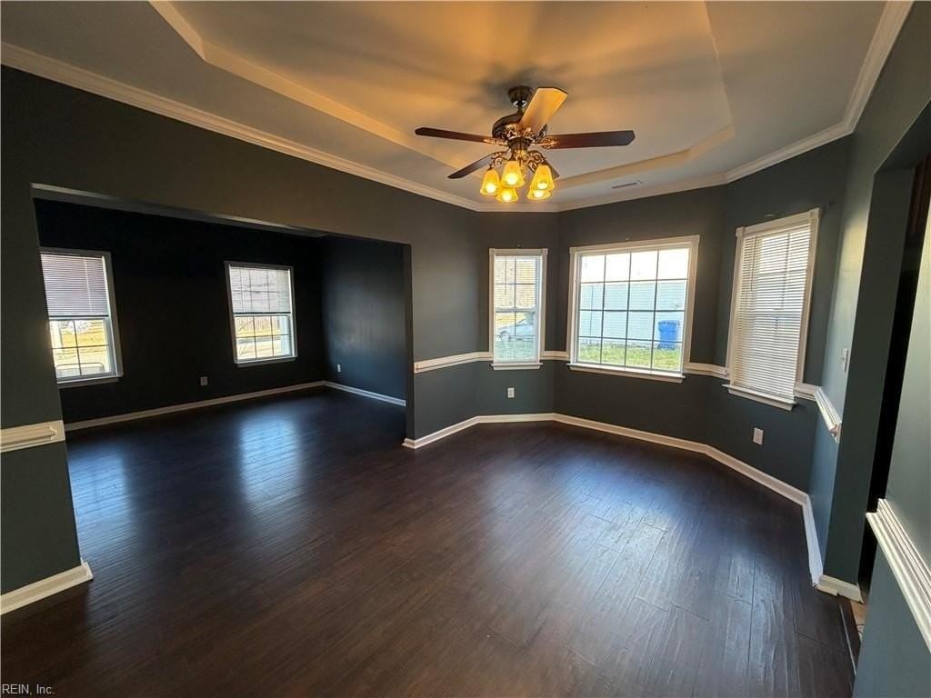 4925 Clifton St - Photo 4 of 15