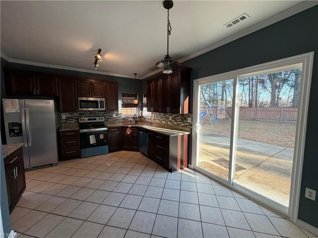 4925 Clifton St - Photo 7 of 15