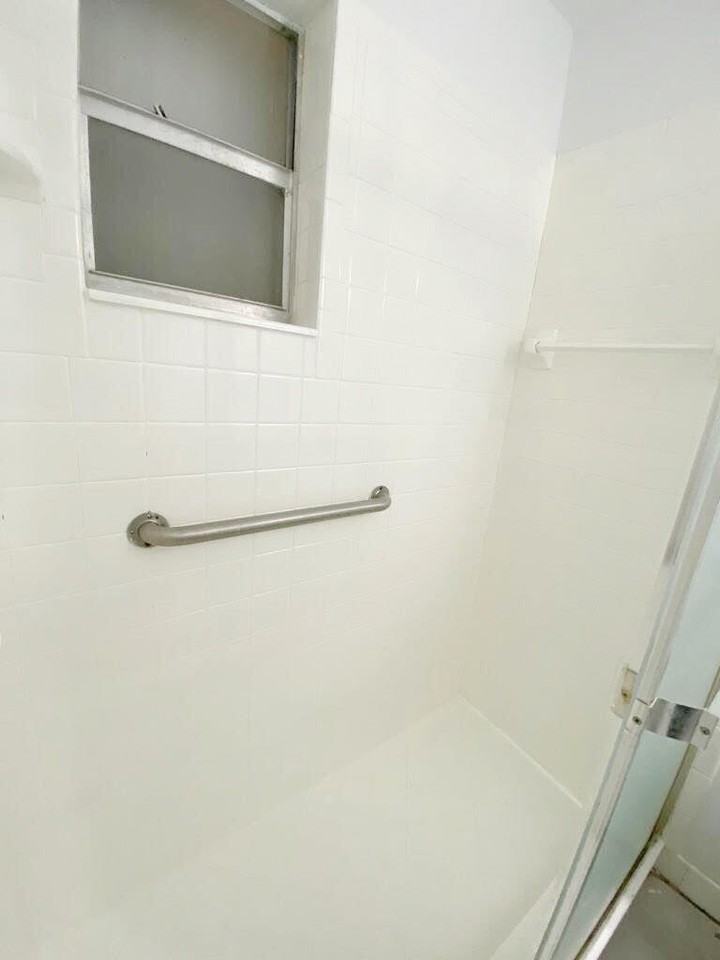 2715 Ponce De Leon Blvd - Photo 6 of 17