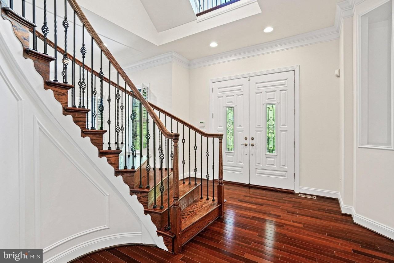 13551 Triadelphia Mill Rd - Photo 4 of 50