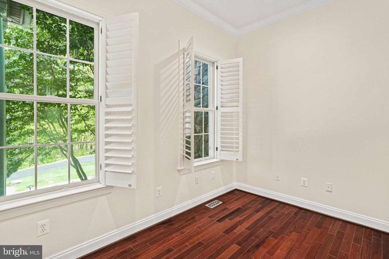 13551 Triadelphia Mill Rd - Photo 6 of 50