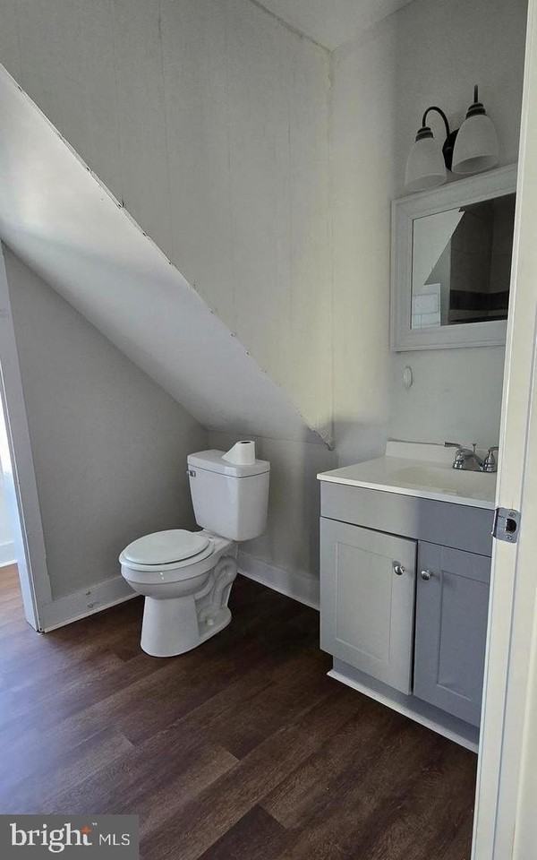 29 N Main St Apt B #B - Photo 2 of 7