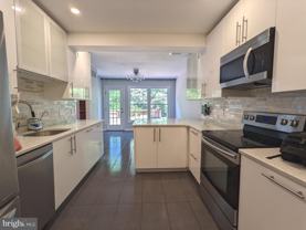 3 Kaylin Cor - Photo 1 of 1