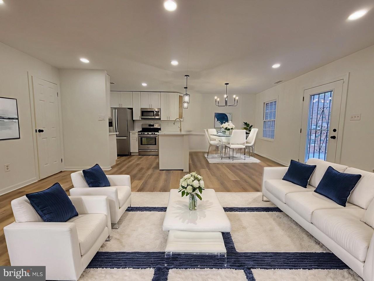 1727 Fitzwater St Unit B #B - Photo 2 of 31