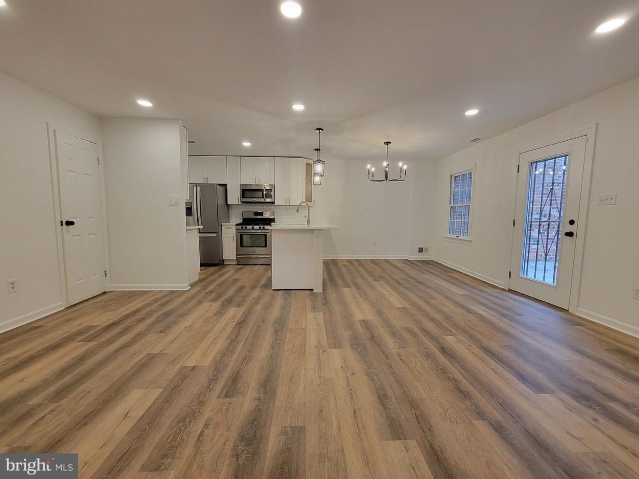 1727 Fitzwater St Unit B #B - Photo 6 of 31