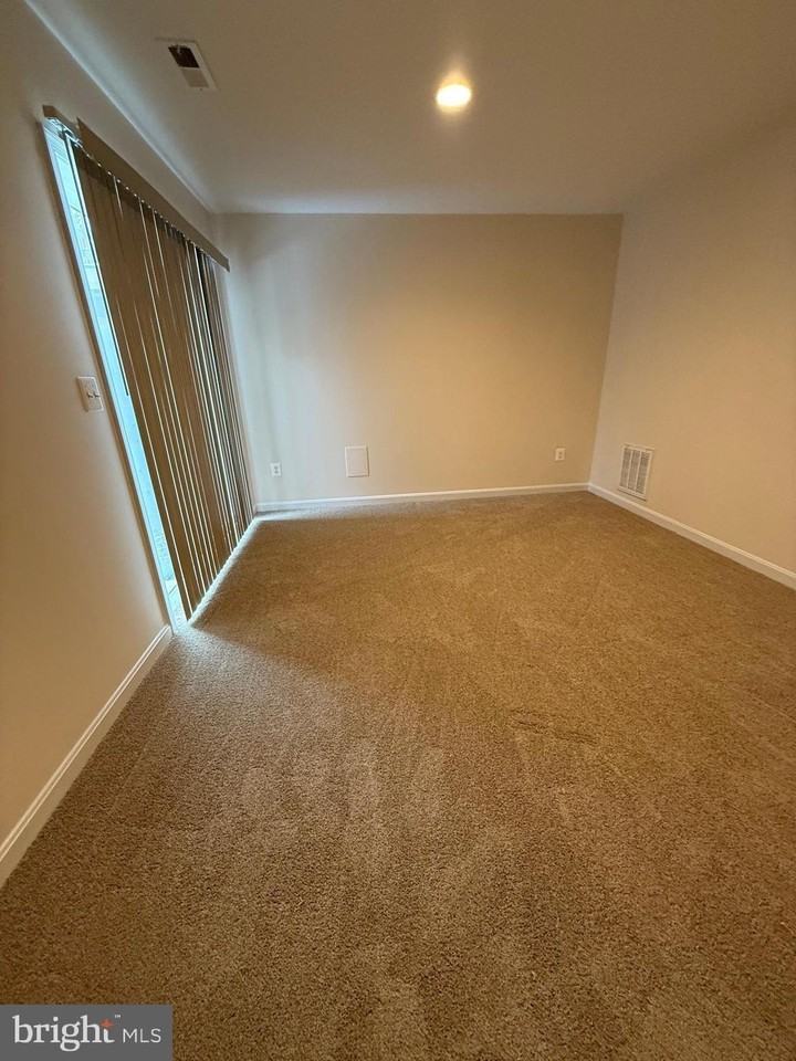 2340 Silver Fox Way - Photo 4 of 29