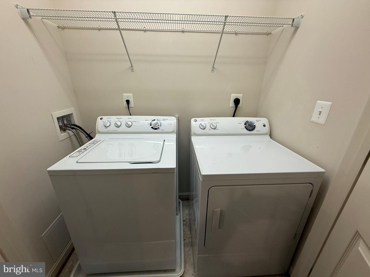 2340 Silver Fox Way - Photo 6 of 29