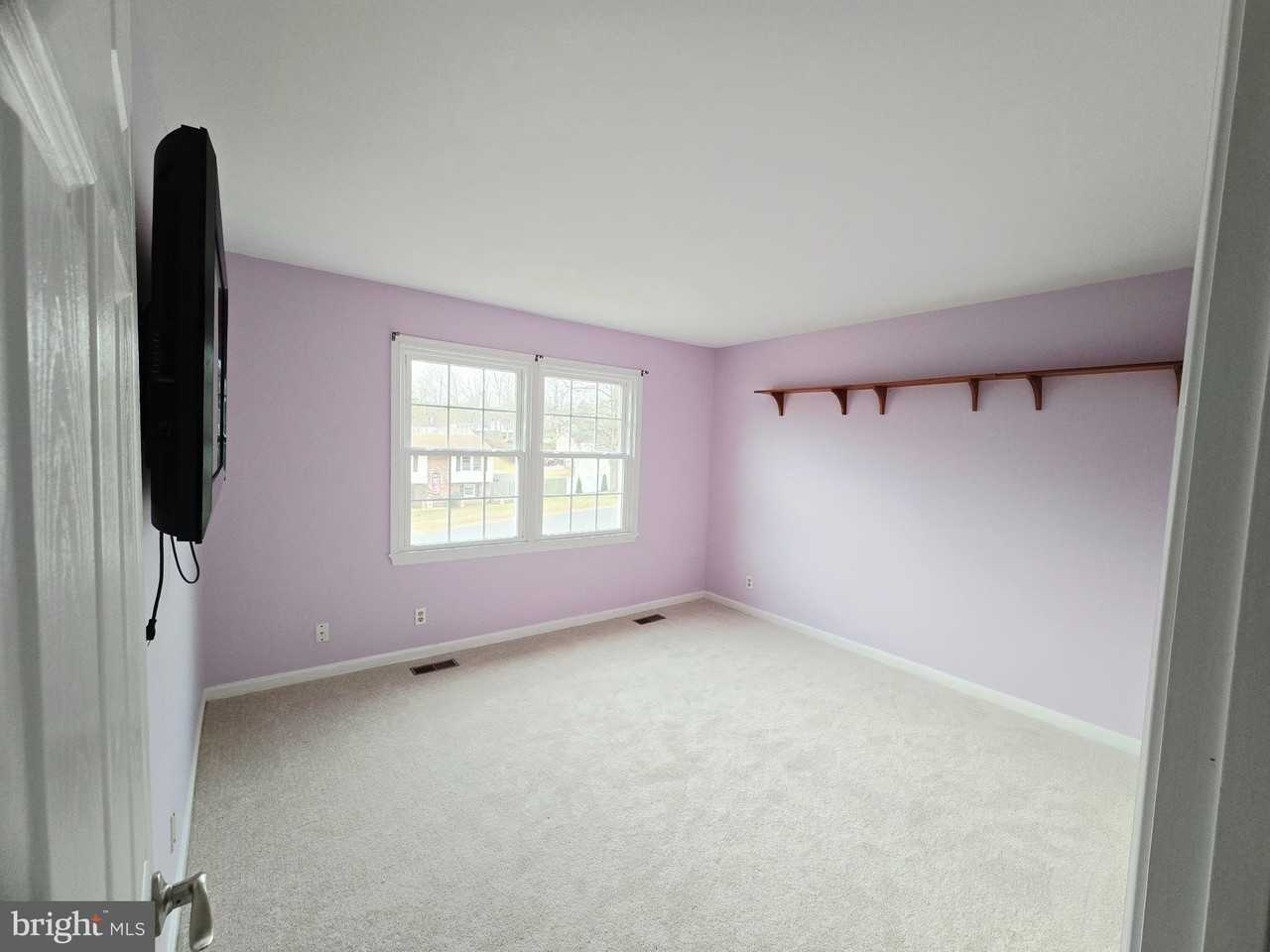 223 Sagun Dr - Photo 2 of 16