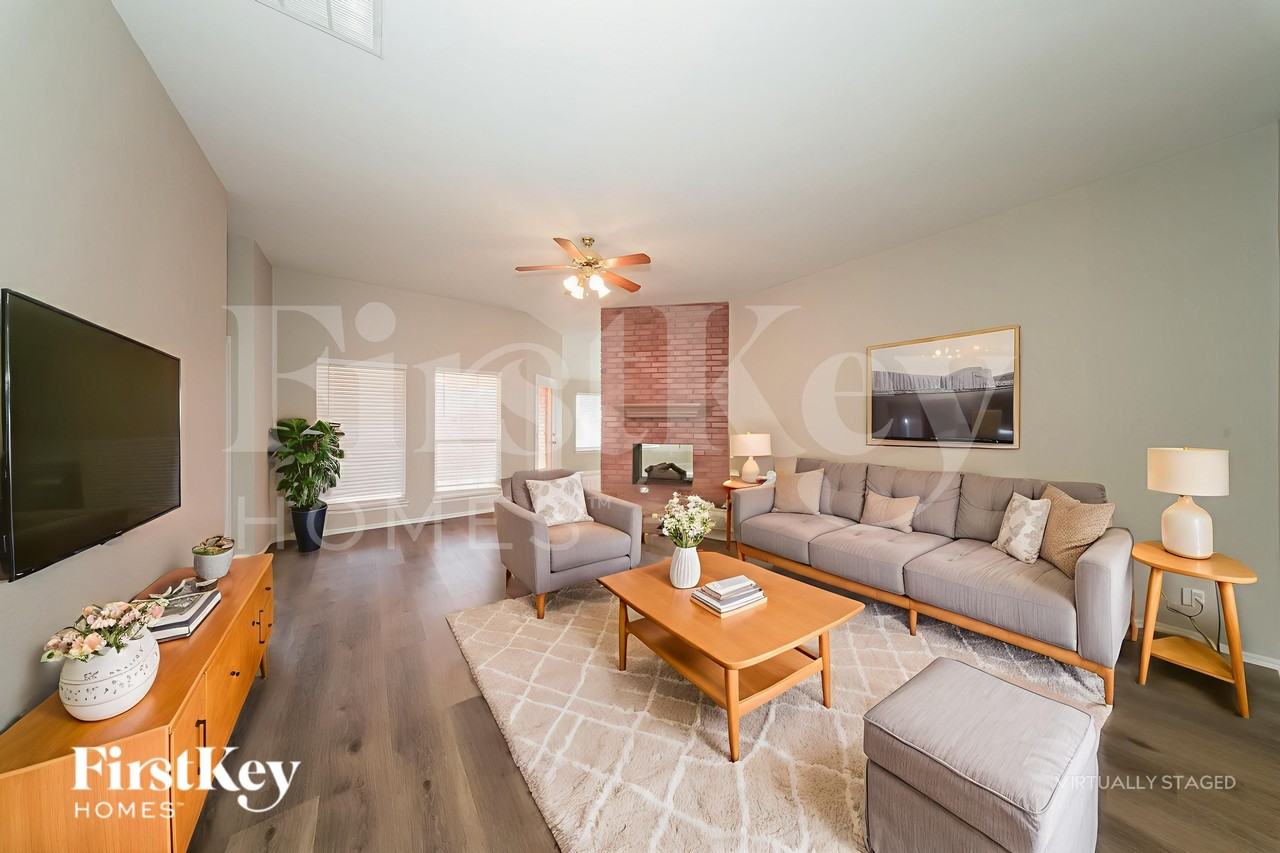 15517 Arbuckle Hts - Photo 3 of 19