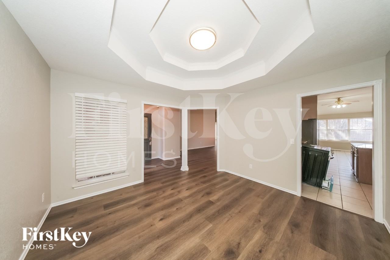 15517 Arbuckle Hts - Photo 5 of 19