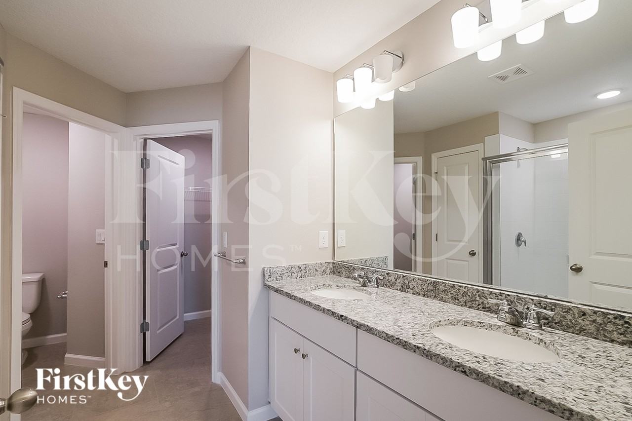 429 Earheart Dr - Photo 7 of 15