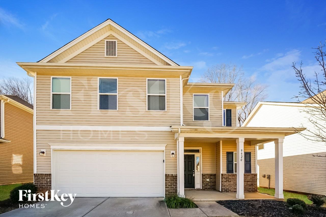 9620 Hamel St - Photo 2 of 19