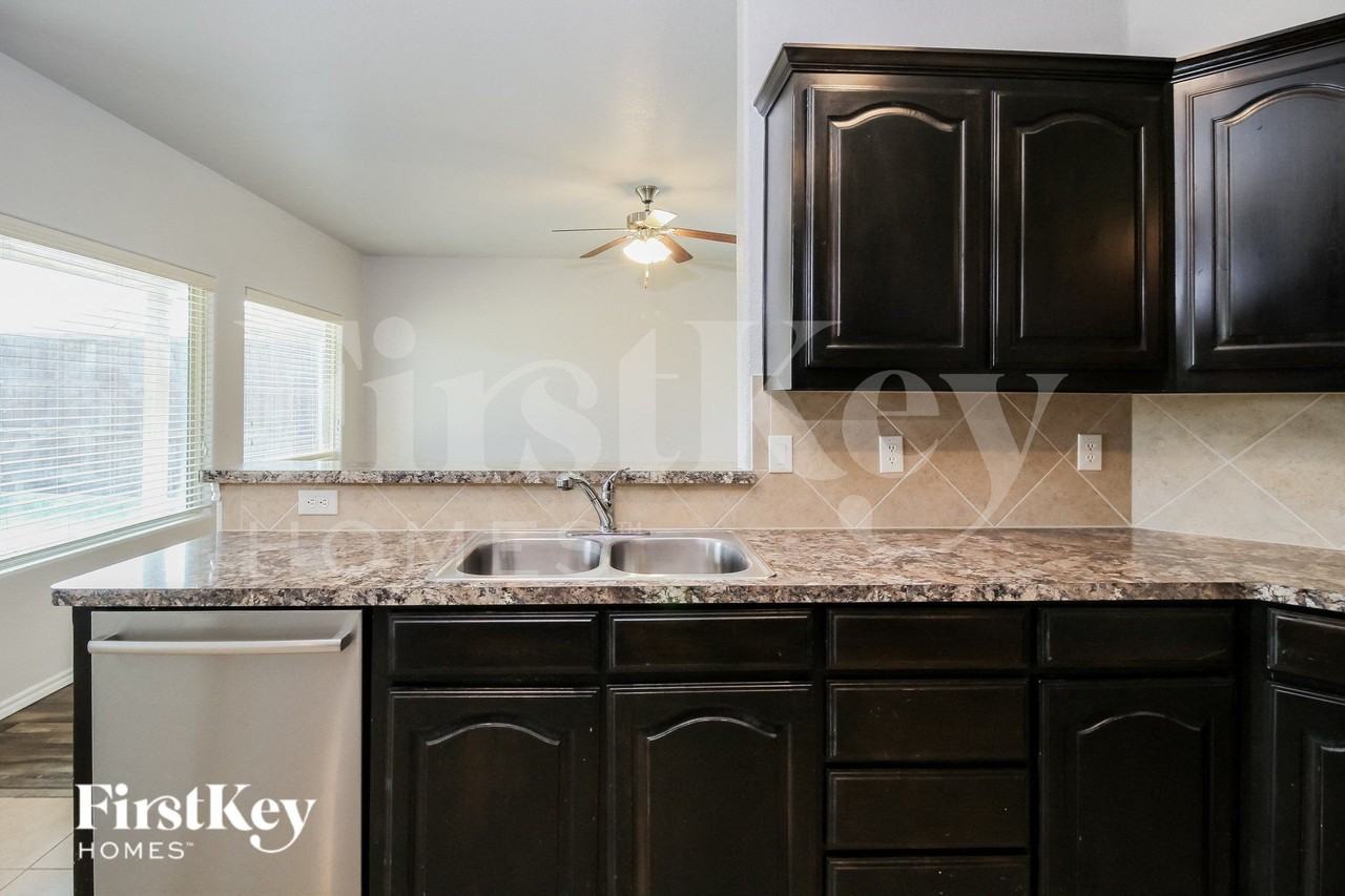 5134 Mountain View Dr - Photo 7 of 15