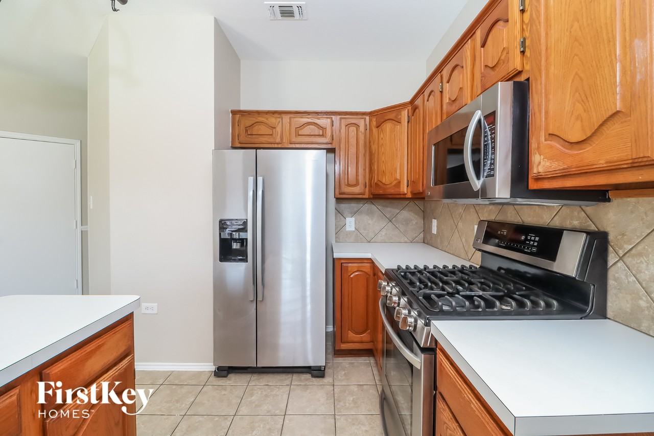 8517 Prairie Rose Ln - Photo 5 of 15