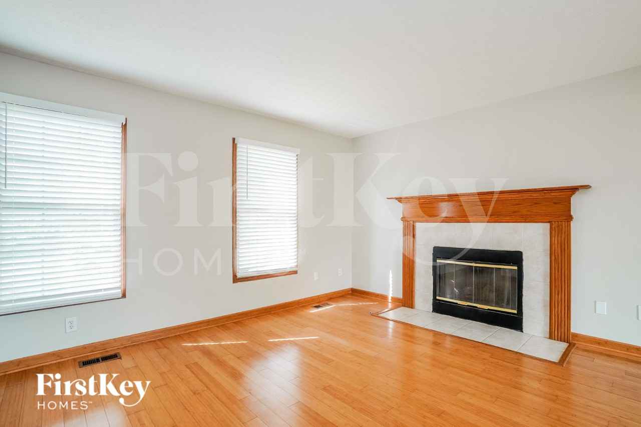 1072 Tarragon Dr - Photo 2 of 16