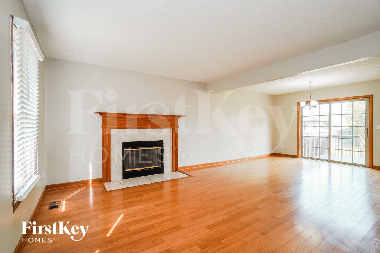 1072 Tarragon Dr - Photo 3 of 16