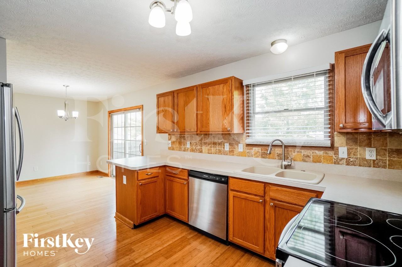 1072 Tarragon Dr - Photo 7 of 16