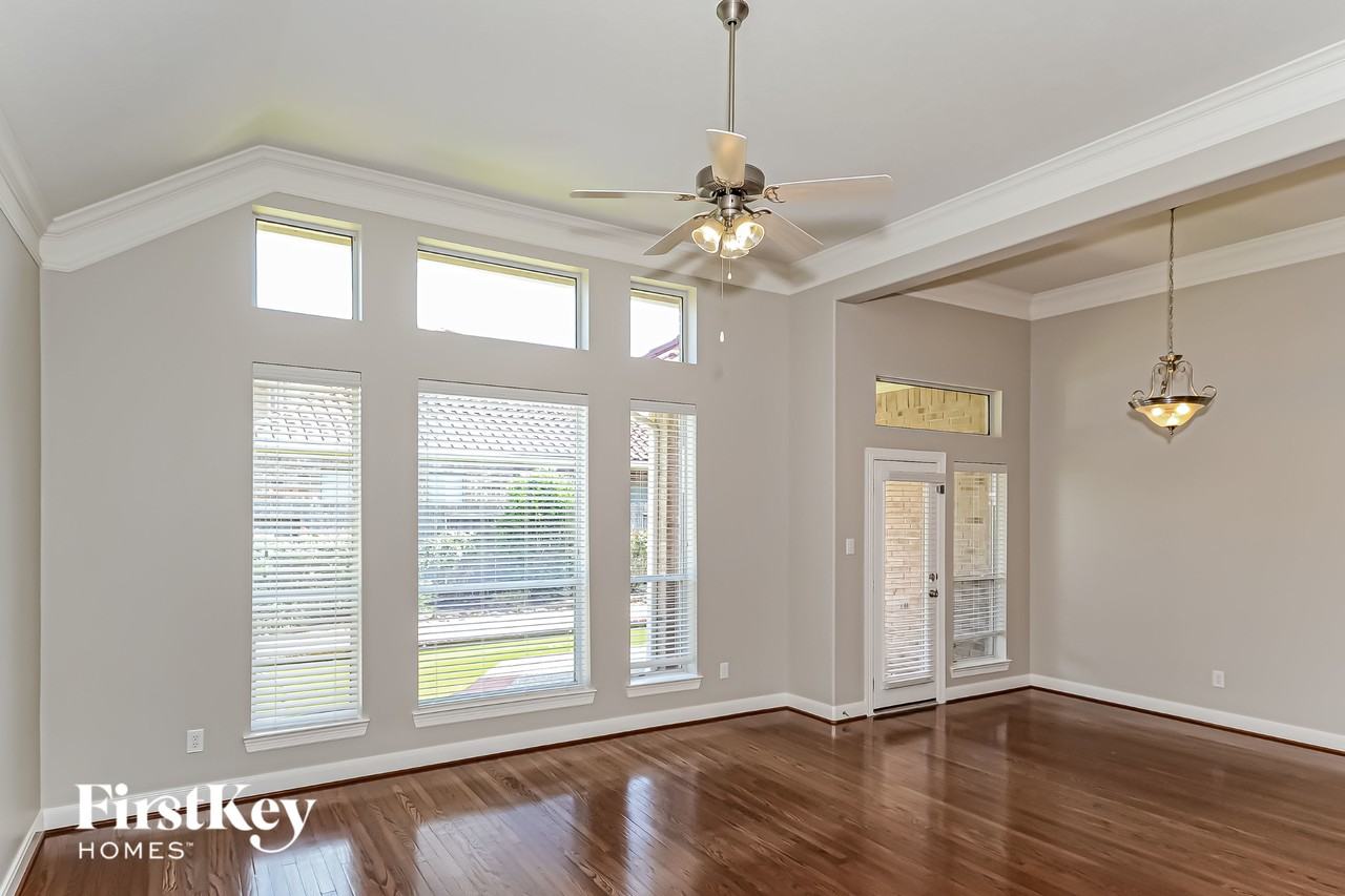 5 Peach Tree Ct - Photo 5 of 15