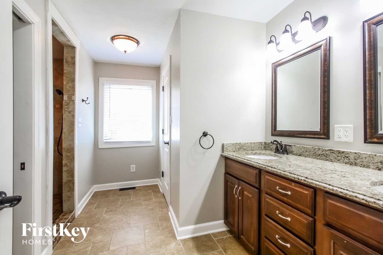 6775 Anna Ct - Photo 6 of 9