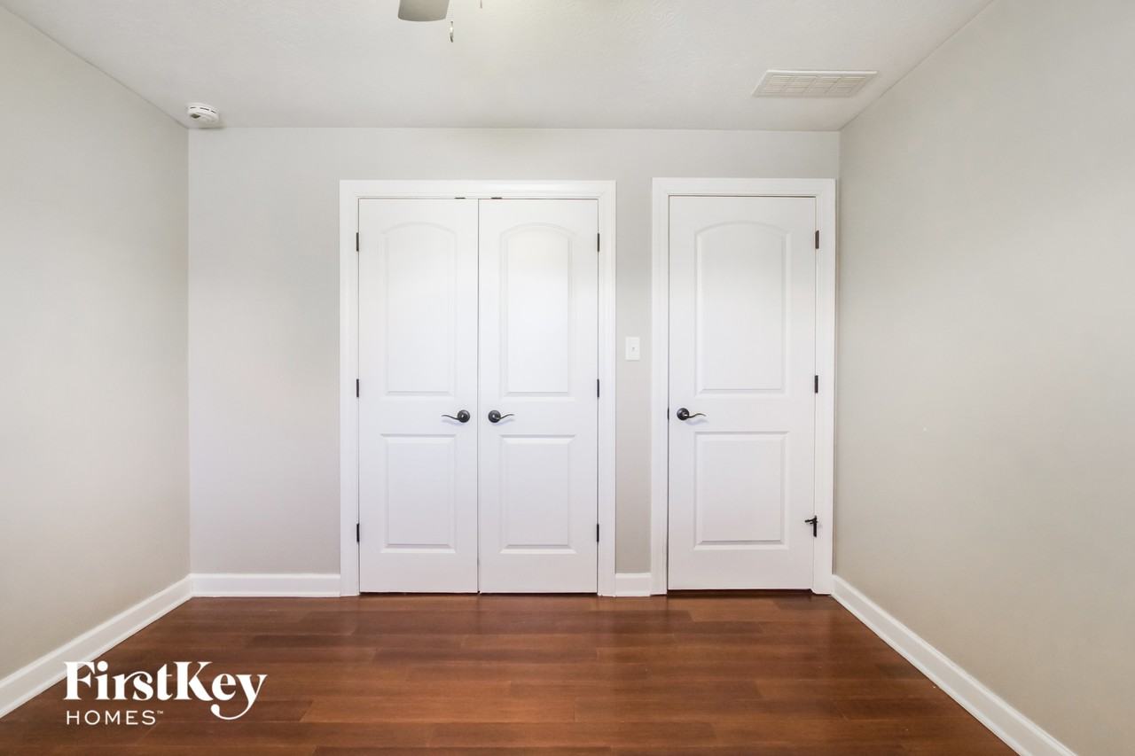 6775 Anna Ct - Photo 7 of 9