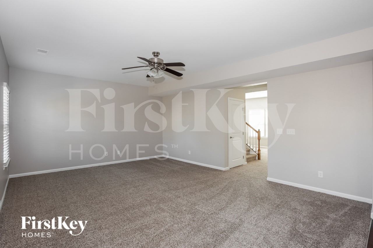 7357 Elbens Ln Sw - Photo 6 of 15