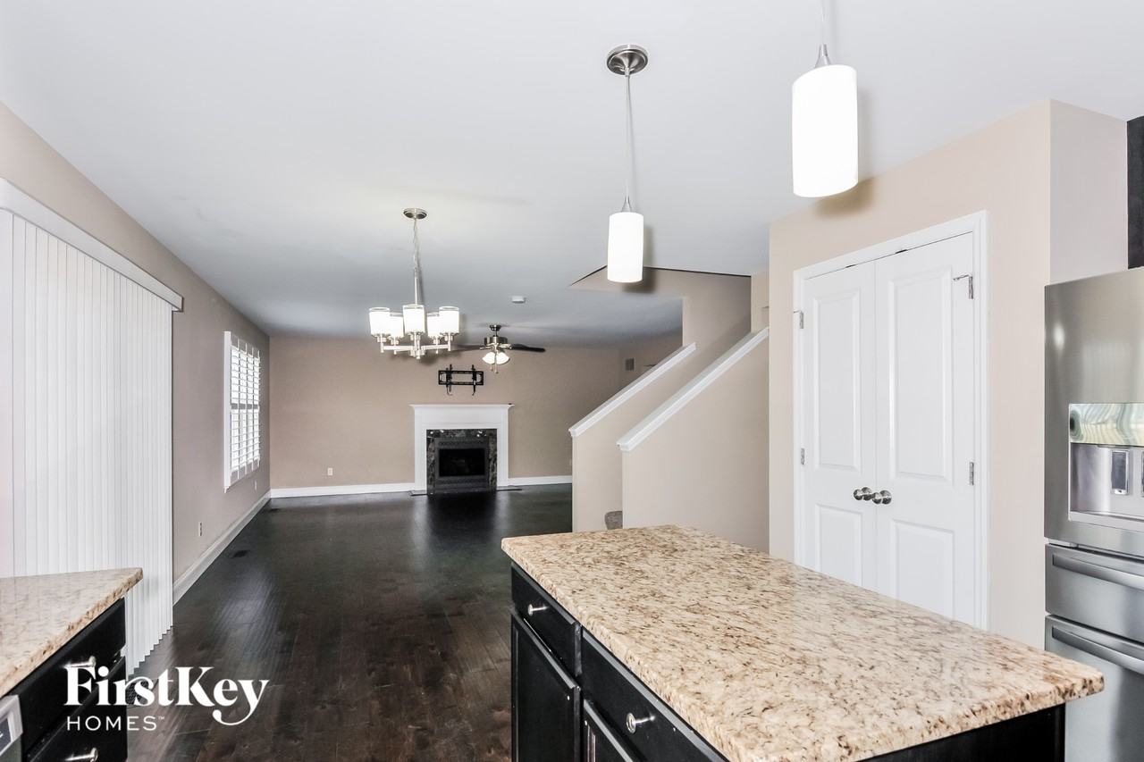 678 Lost Canyon Blvd - Photo 7 of 15