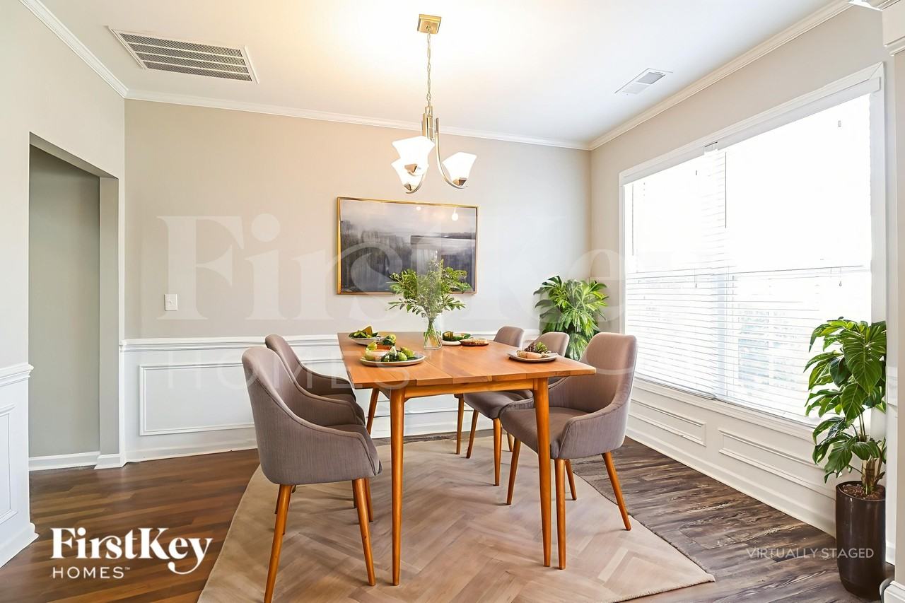 9827 Jeanette Cir - Photo 7 of 19