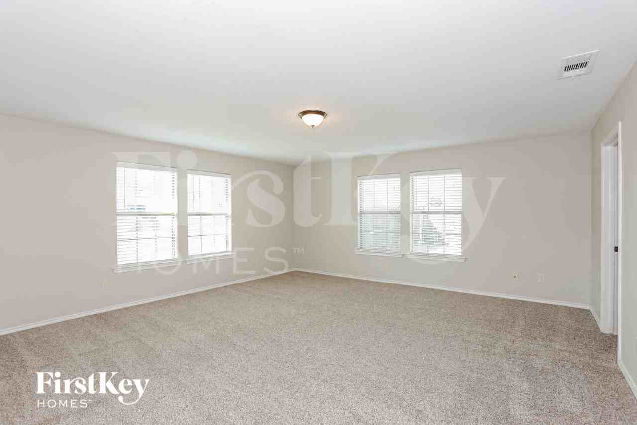 6612 Gillis Johnson St - Photo 7 of 16