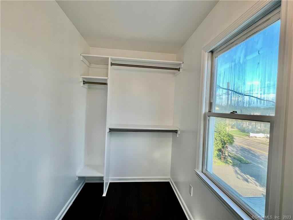 826 Oldfield Rd - Photo 7 of 22
