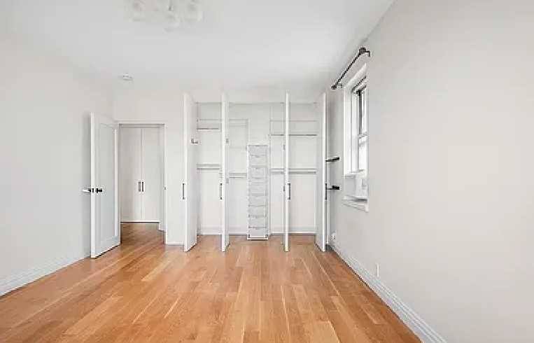 3521 79th St #6K - Photo 4 of 5