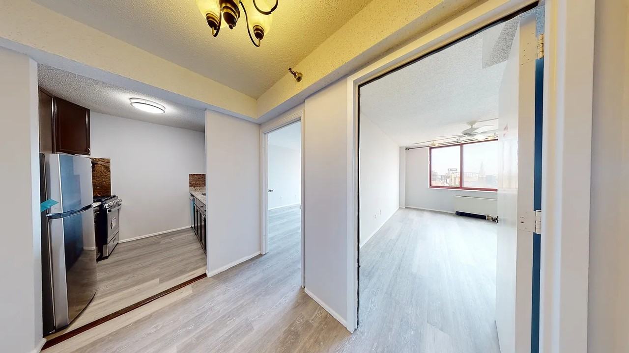 474 48th Ave #12H - Photo 4 of 10