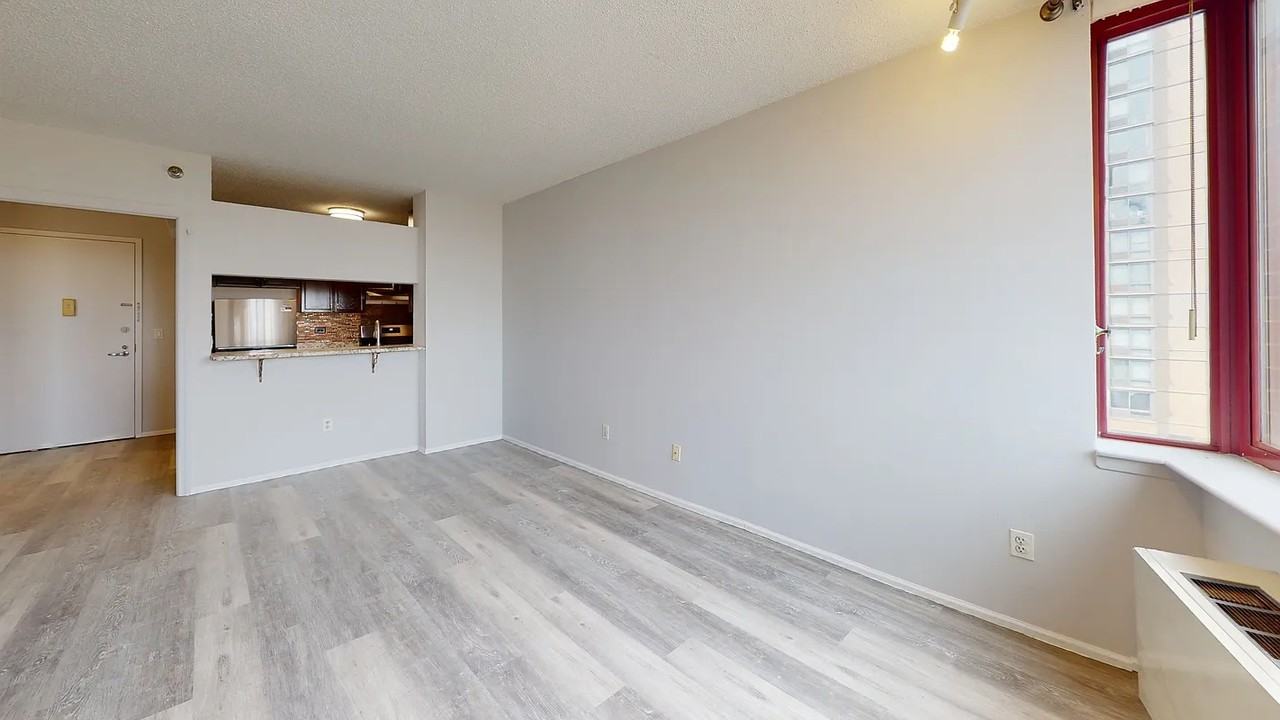 474 48th Ave #12H - Photo 6 of 10