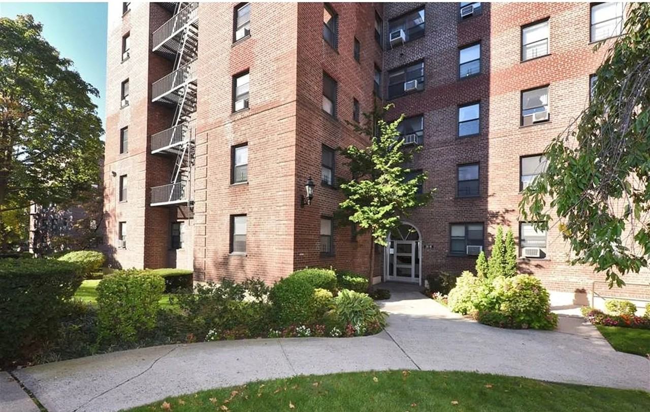 2616 Union St #1A - Photo 2 of 12