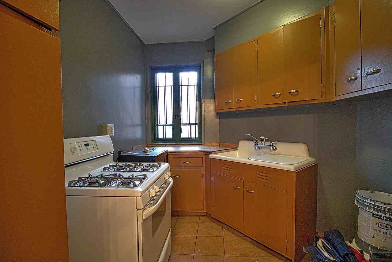 1515 Metropolitan Ave #5 - Photo 2 of 9