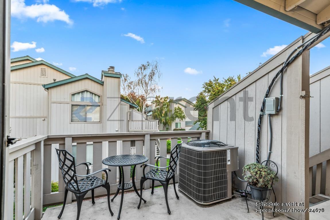 374 Coyote Creek Cir - Photo 4 of 25