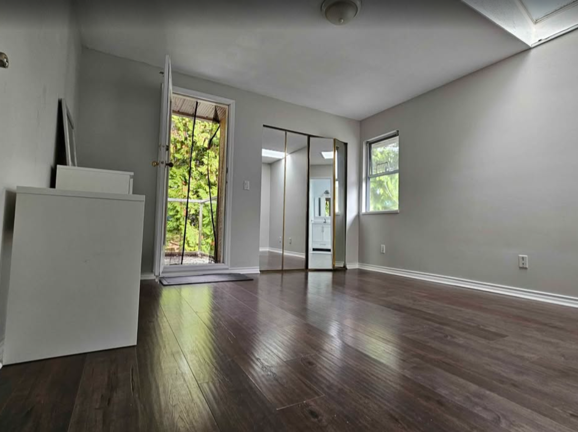 1318 Ross Road - Photo 3 of 12