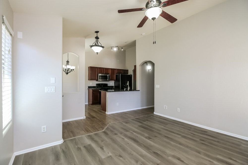 35671 N Mirandesa Dr - Photo 5 of 16