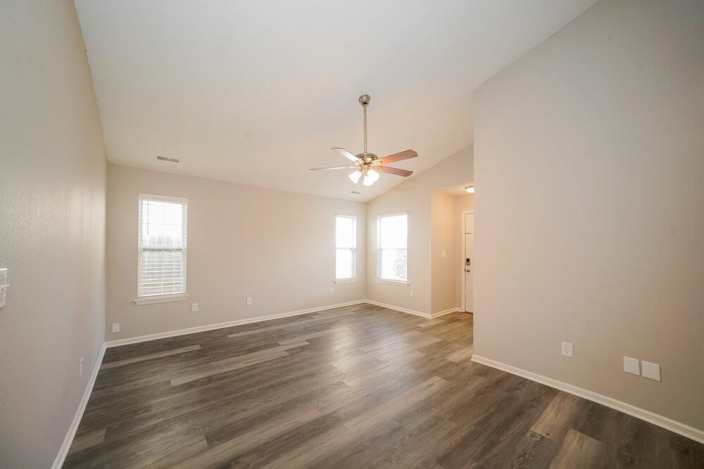 4312 Village Trace Dr - Photo 5 of 16