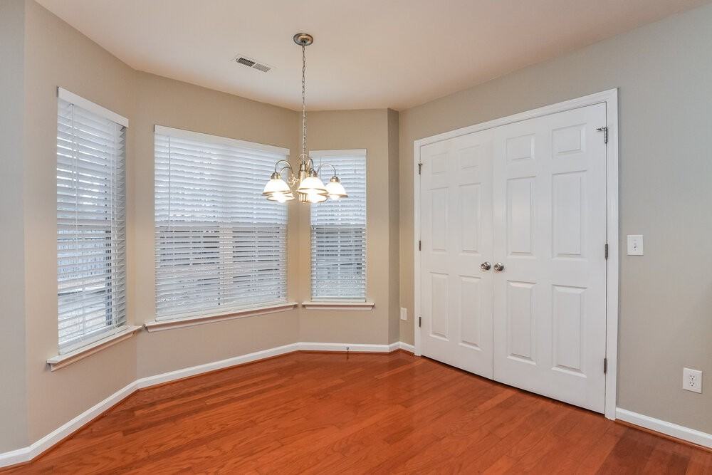 504 Pyracantha Dr - Photo 5 of 16