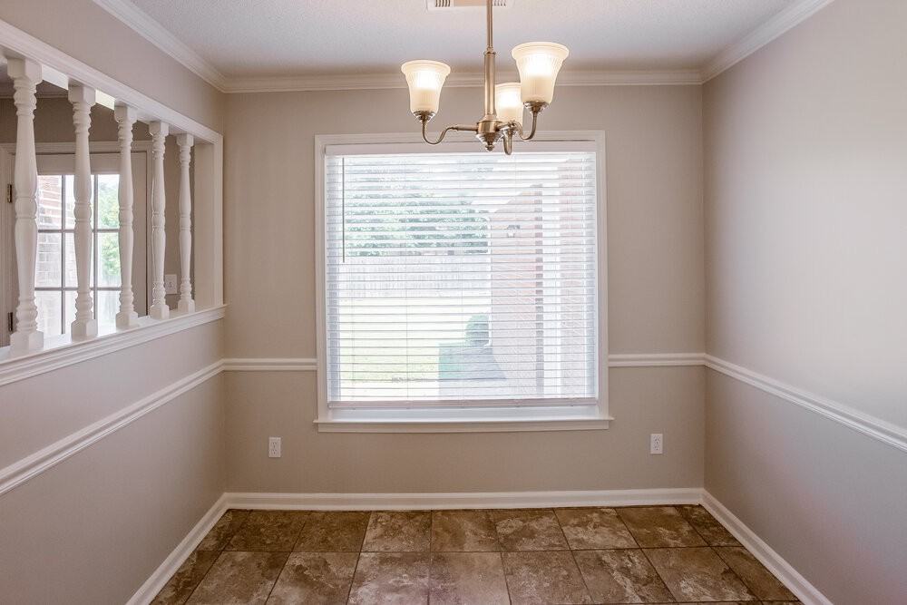 4378 Bunker Hill Dr - Photo 7 of 15