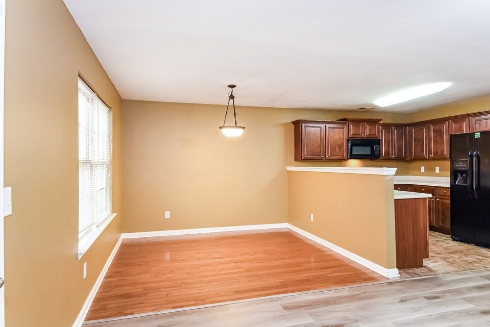 327 Village Chase - Photo 7 of 16