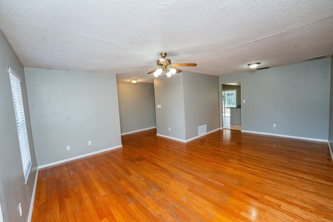 150 Lady Susan Ct #1 - Photo 5 of 45