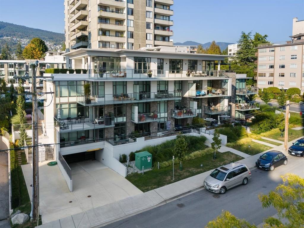 Argyle - Photo 4 of 18