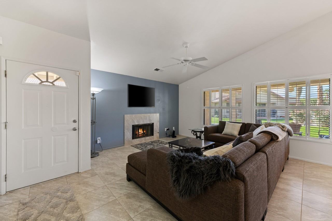 42885 Scirocco Rd - Photo 5 of 31