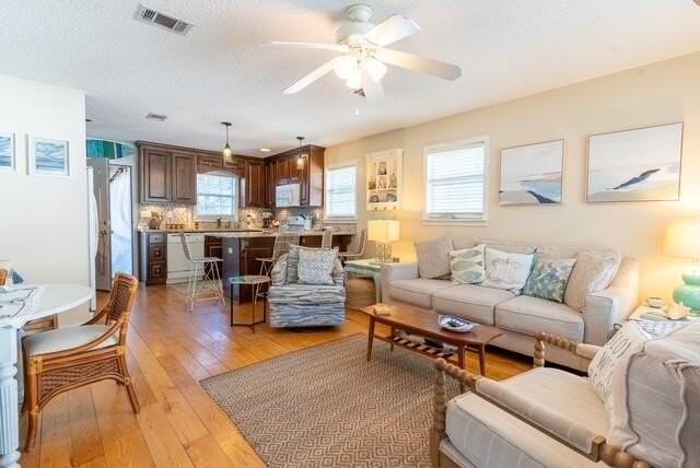 257 N Orange St - Photo 3 of 10