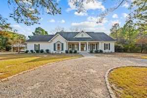 featured image of 170 Lindenhurst Farm Rd